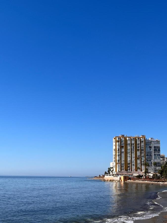 Studio On The Beach Front Малага Экстерьер фото